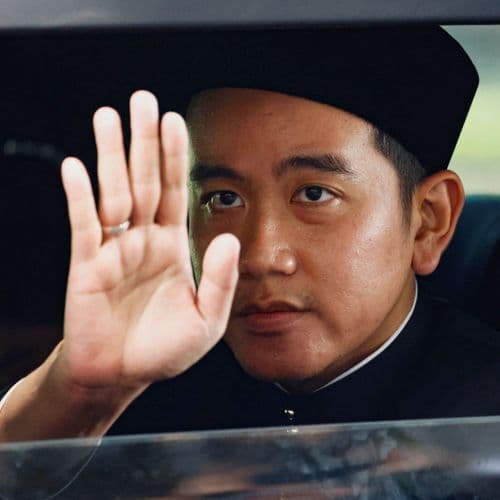 The Warmth of Prabowo and Jokowi's Halalbihalal at the Palace, Sitting on the Same Sofa and Chatting