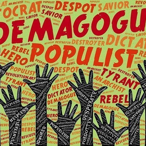 Rajoy Distances Himself From Feijóo and Denounces the Populisms that Seek to Fish in the Scrambled River of the Migration Debate