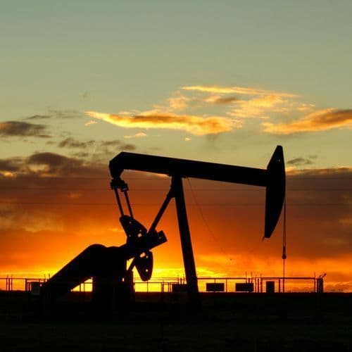 Sanctions and Houthi Threat Boost Fuel Oil Demand