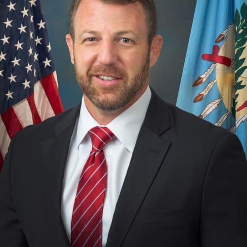 Sen. Markwayne Mullin Sells Off Shares of Adobe Inc. (NASDAQ:ADBE)