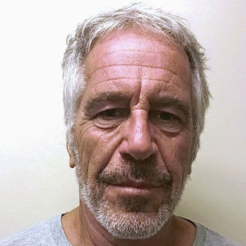 Trump-Epstein statue returns to the National Mall
