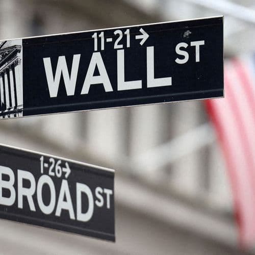 US Stocks Drift Near Their Records as Tech Keeps Rising and Wall Street Keeps Ignoring DC’s Shutdown