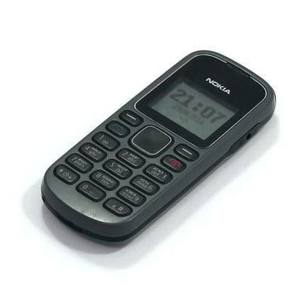 Mini phone for just over R100 amuses South Africa in TikTok video