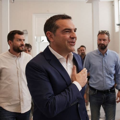 To remain second party, PASOK must start thinking like it is first