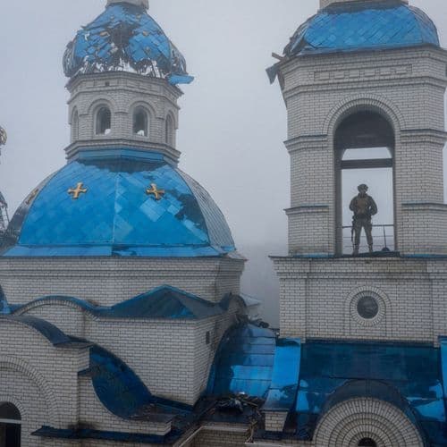 Interpreter breaks down in tears during Ukrainian boy's testimony