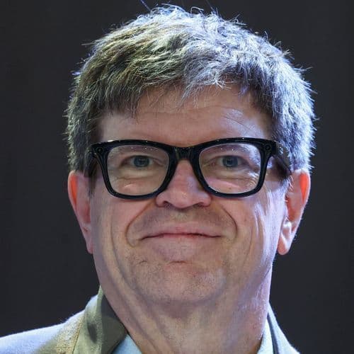We're Fooled Into Thinking LLMs Are Intelligent Because They Can Manipulate Language: Yann LeCun
